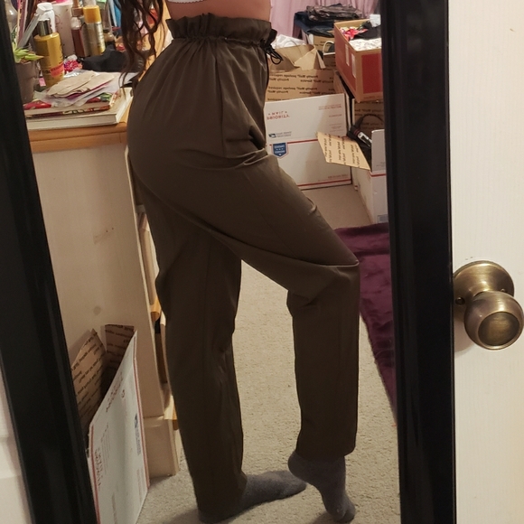 H&M Pants - 🔴 🆓️ FREE* H&M Swishy Drawstring Parachute Windbreaker Track Jogger Pants